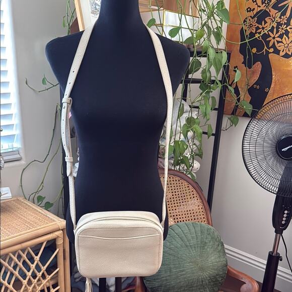 Cuyana Cream Pebbled Leather Tassel Zip Crossbody Camera Bag - Picture 1 of 7